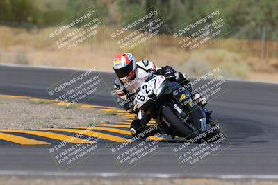 media/Oct-03-2022-Moto Forza (Mon) [[5f077a3730]]/Advanced Group/Session 3 (Turn 3)/